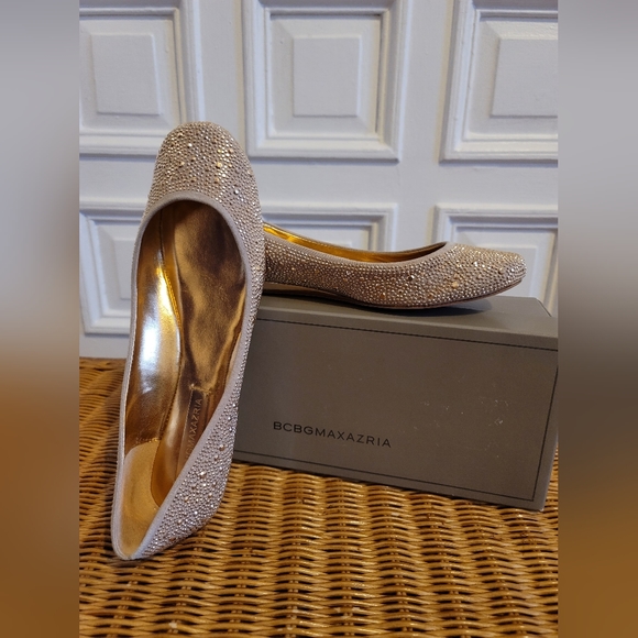 BCBG Max Azria - Size 9 - Champagne Rose Flats - Picture 6 of 12